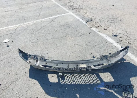 2015 Jeep Grand Cherokee Altitude z USA, uszkodzony, nr VIN 1C4RJFAG7FC676164